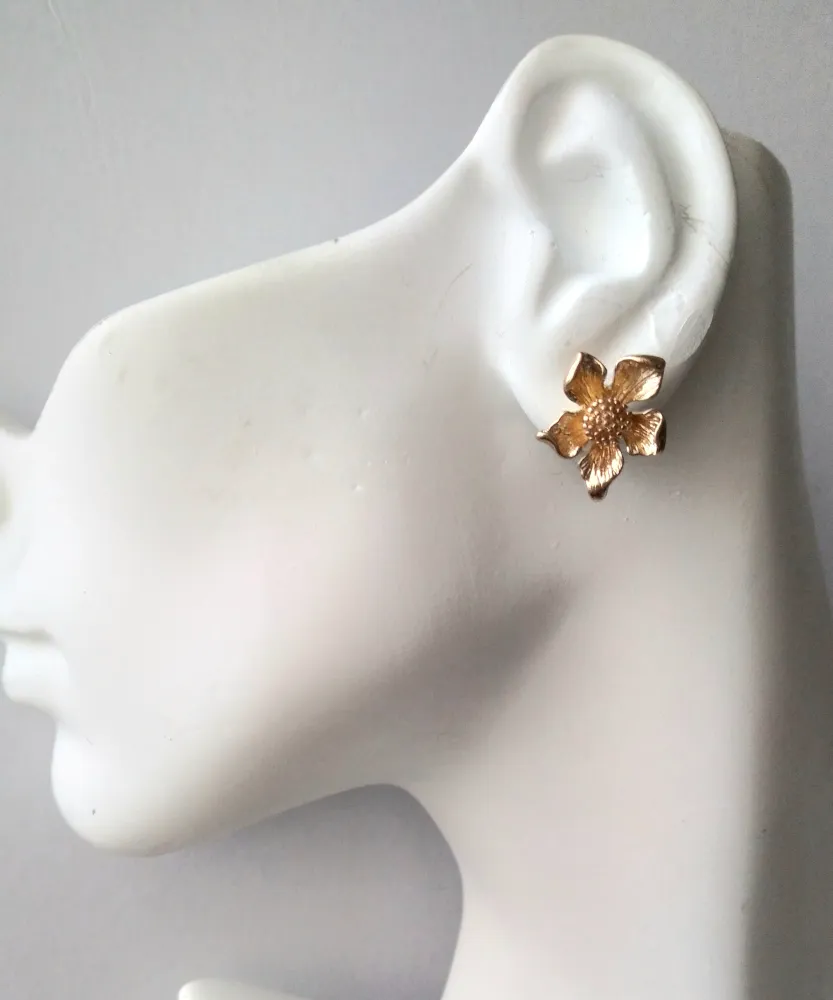 5 Petal Flower Brass Studs with Pink Jade Dangle