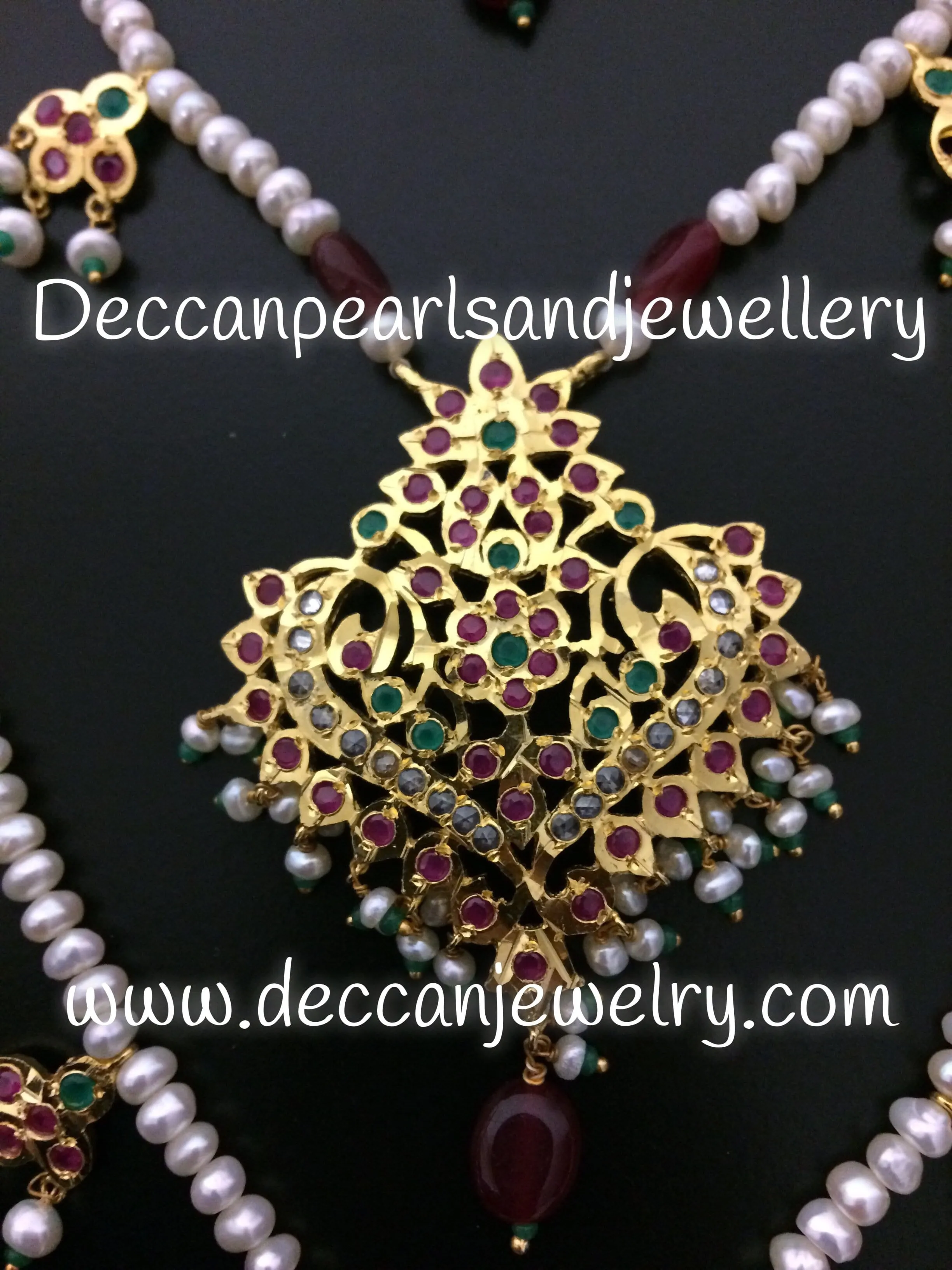 Afreen necklace set (SHIPS IN 3 WEEKS  )