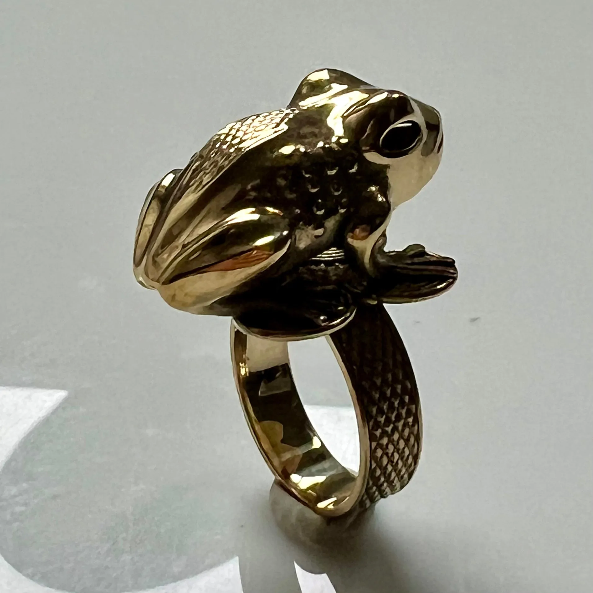 Exquisite Asante Frog Mpetea Chiefs Ring - Elegant Brass Jewelry