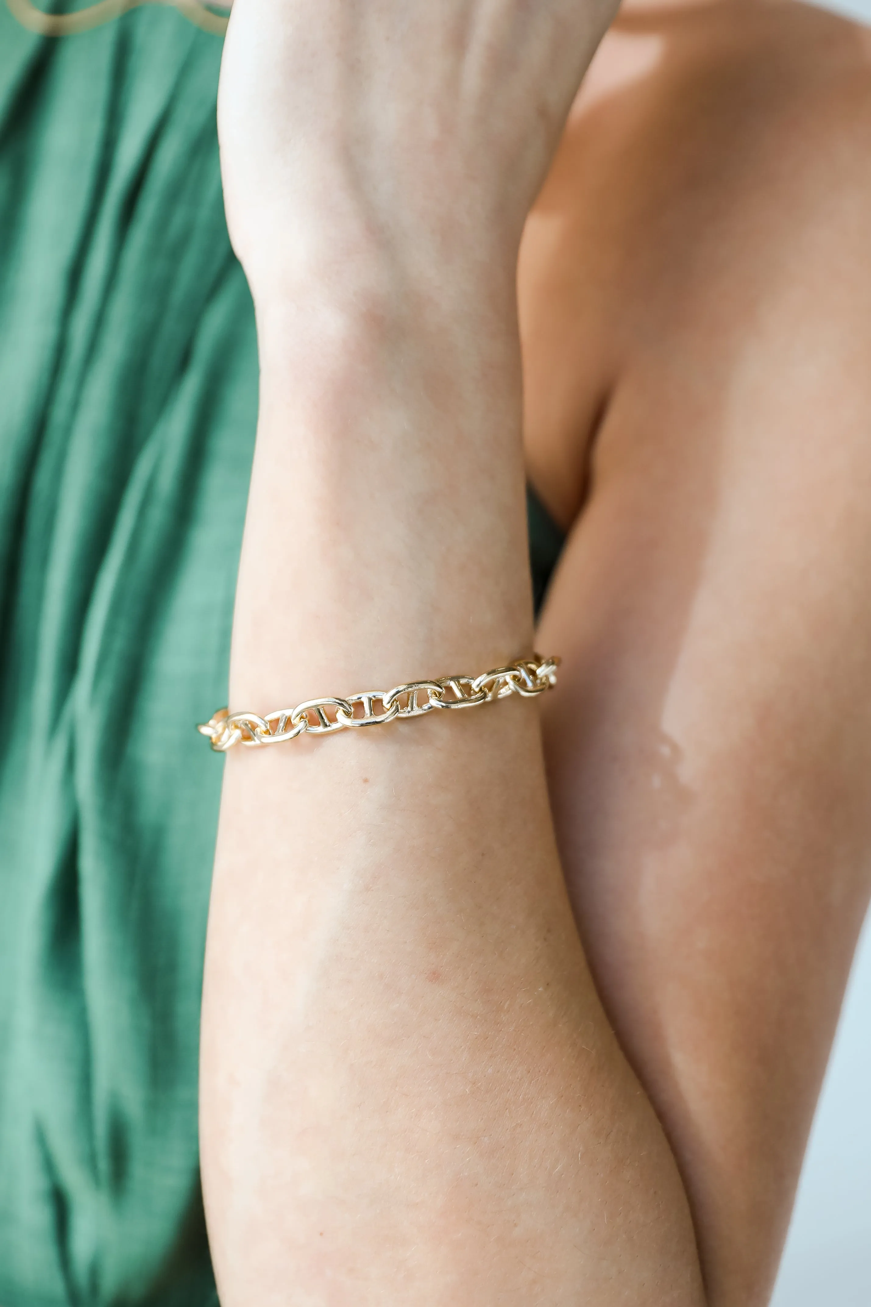 Avery Gold Chainlink Bracelet