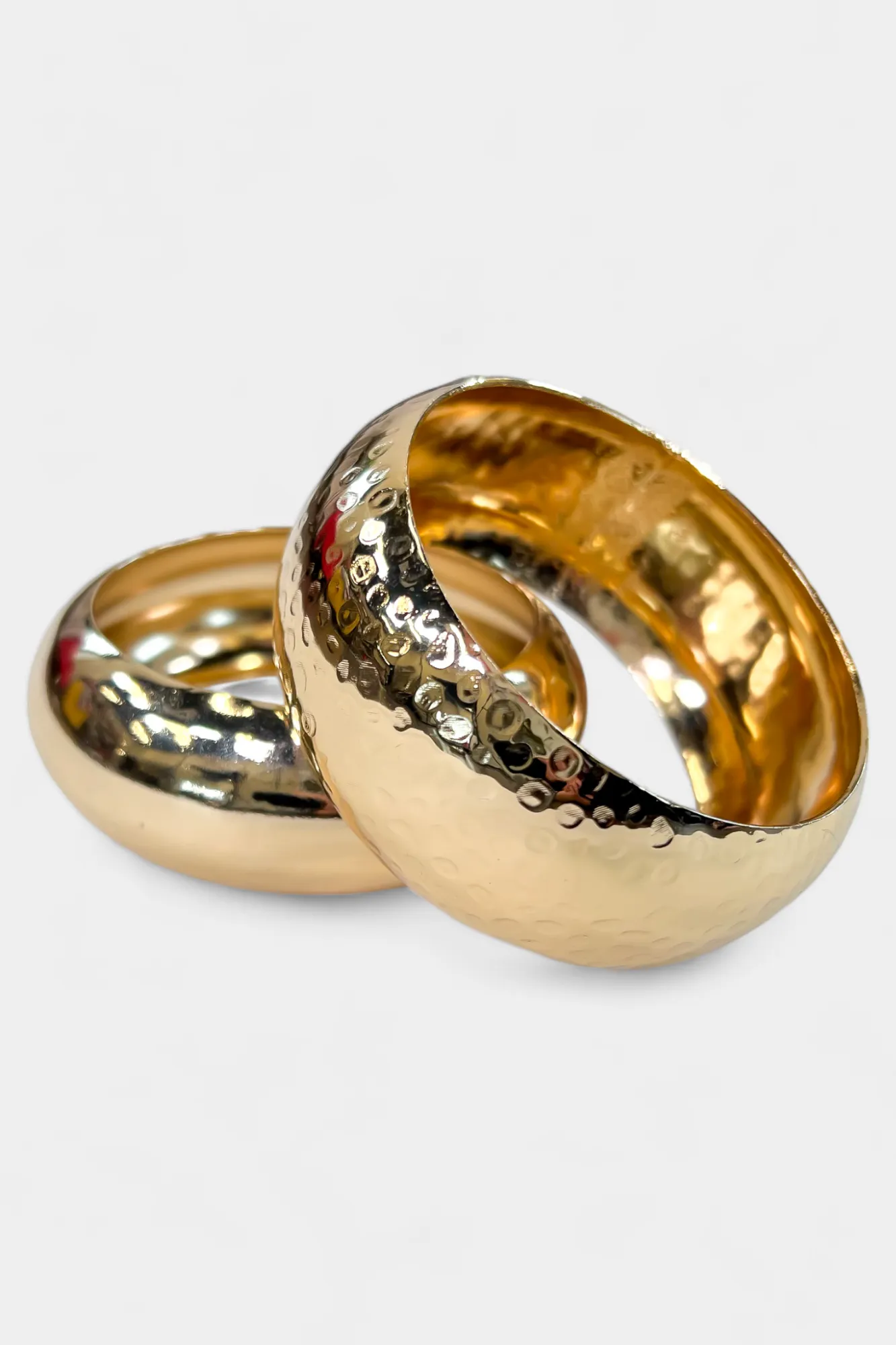 I recommend optimizing the title to Stylish Chunky Bangle Bracelets.