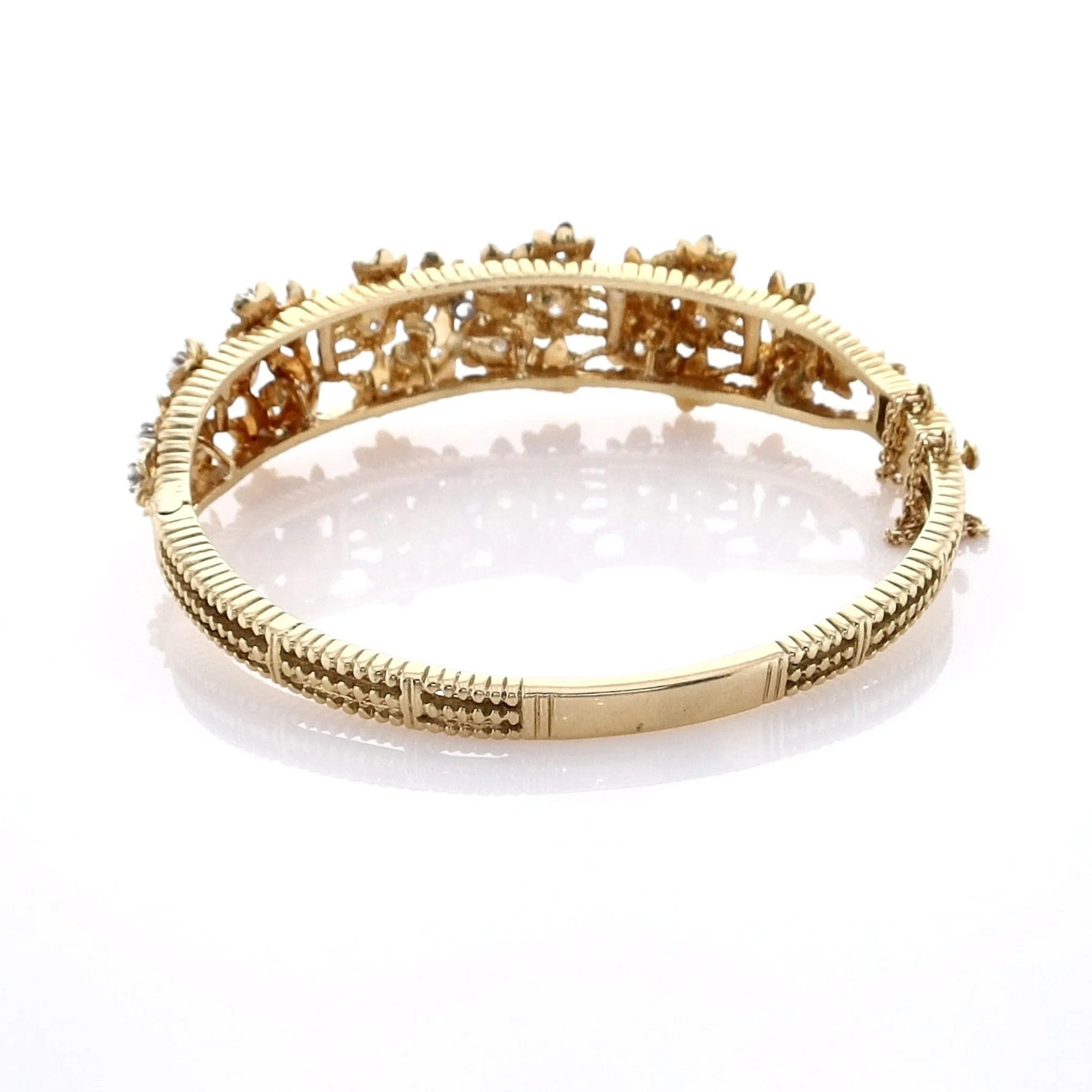 Estate 18 Karat Yellow Gold Diamond Leaftop Hinged Bangle Bracelet