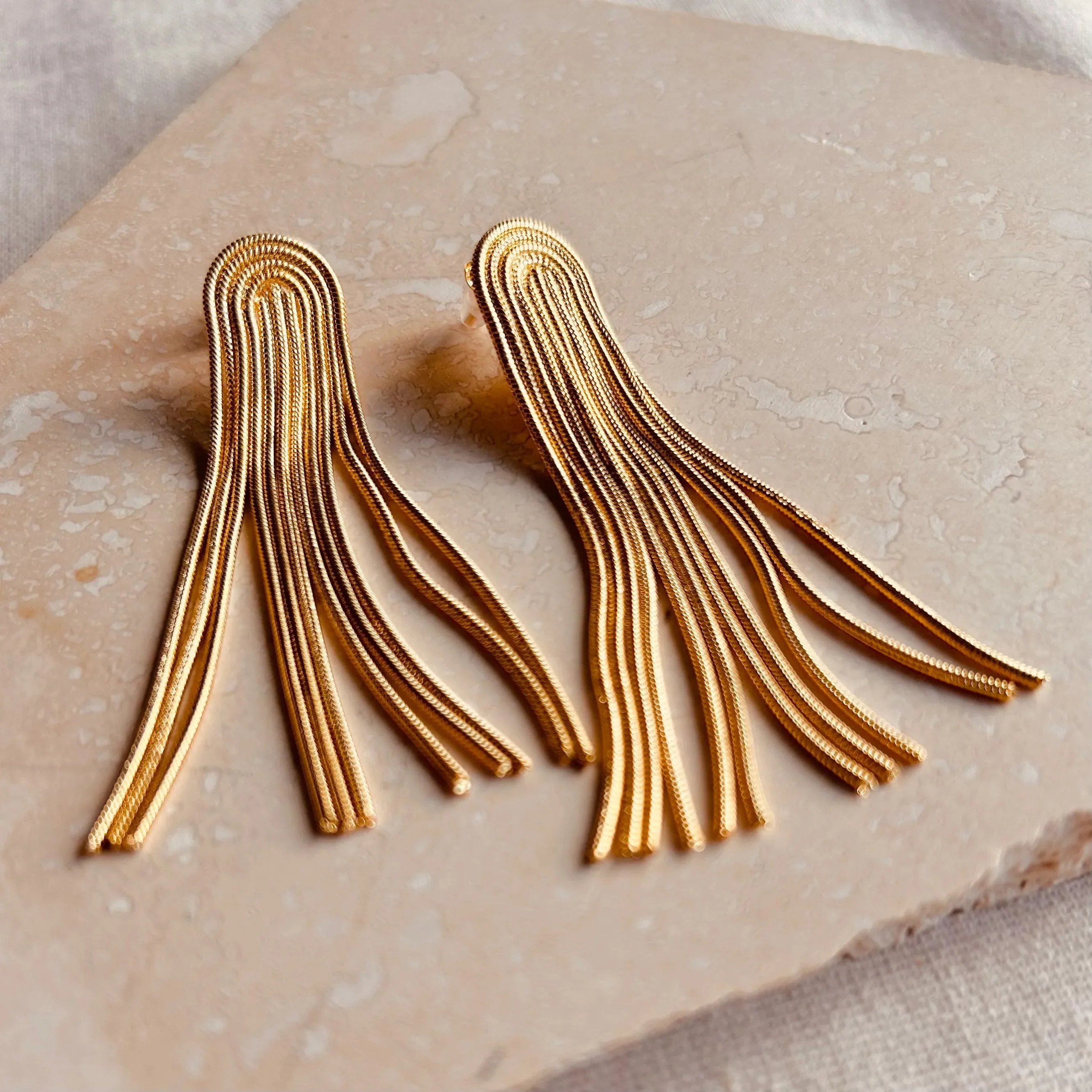 Everyday Arc Tassel Earrings