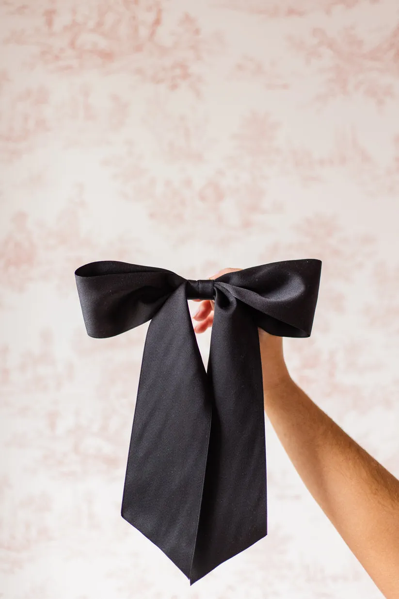 Grace & Grandeur - Oversized Bailee Matte Satin Bow Barrette Black