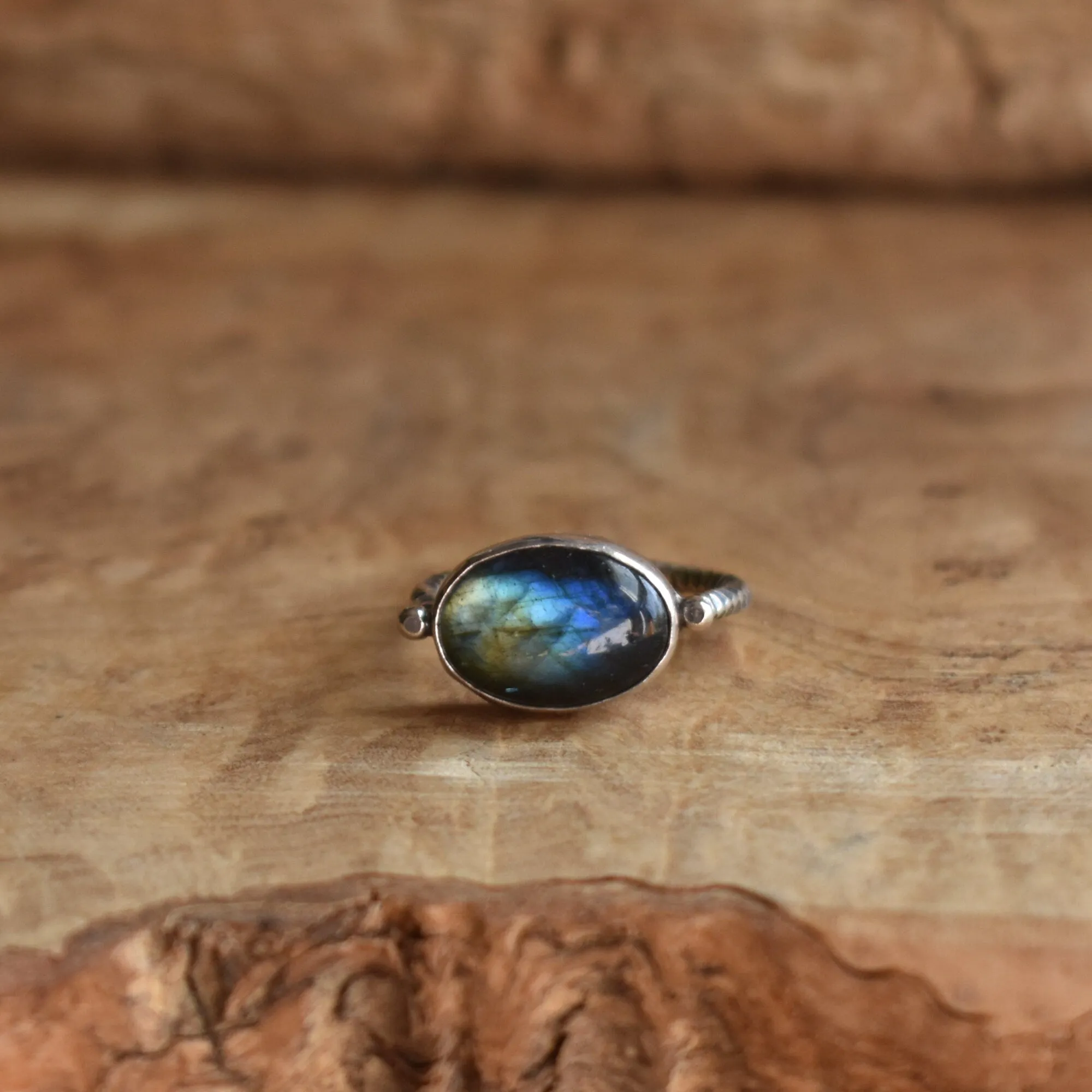 Labradorite Ring - .925 Sterling Silver - East West Oval Ring - Silversmith Ring