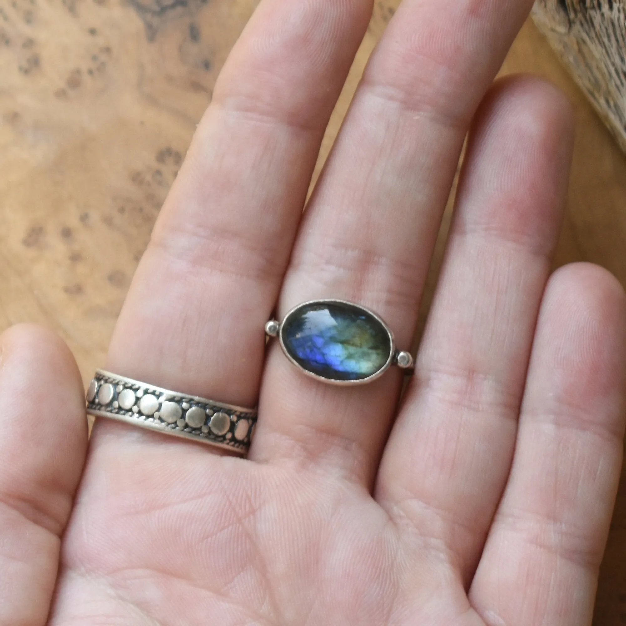 Labradorite Ring - .925 Sterling Silver - East West Oval Ring - Silversmith Ring