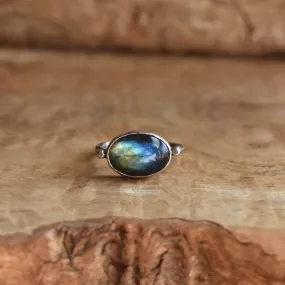 Labradorite Ring - .925 Sterling Silver - East West Oval Ring - Silversmith Ring