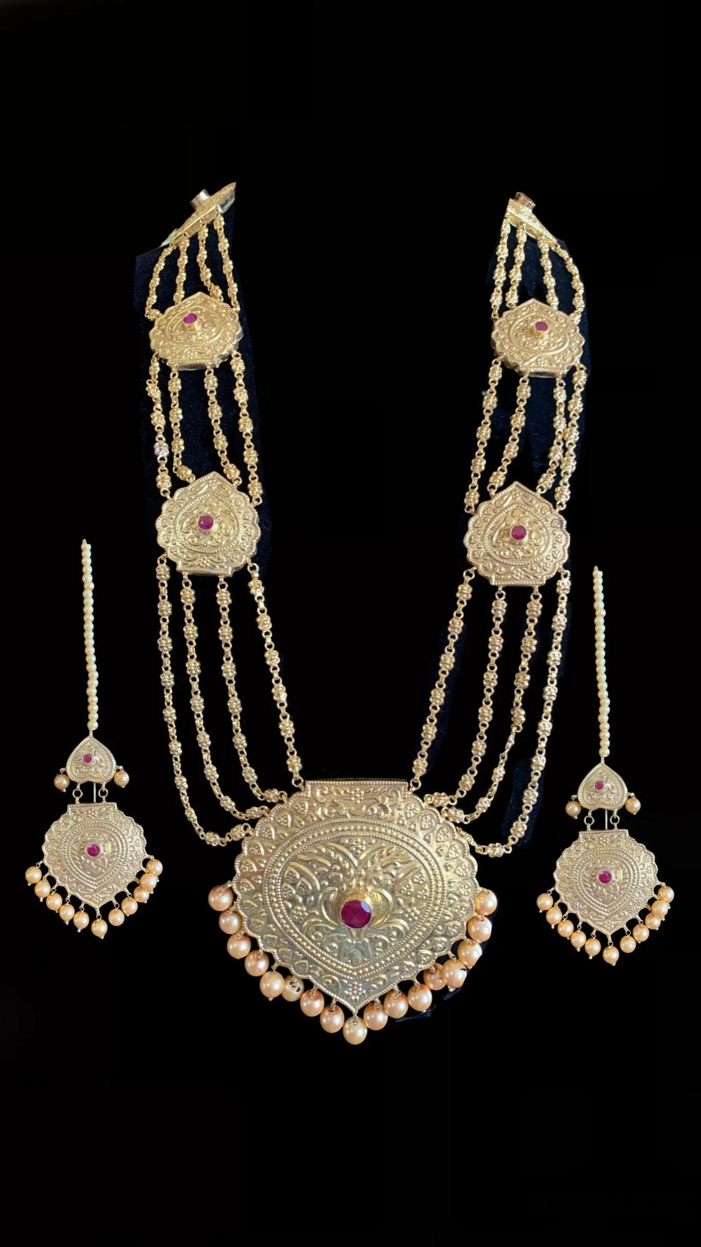 LN42 Chanda gold plated Rani haar with earrings tika (  READY TO SHIP)