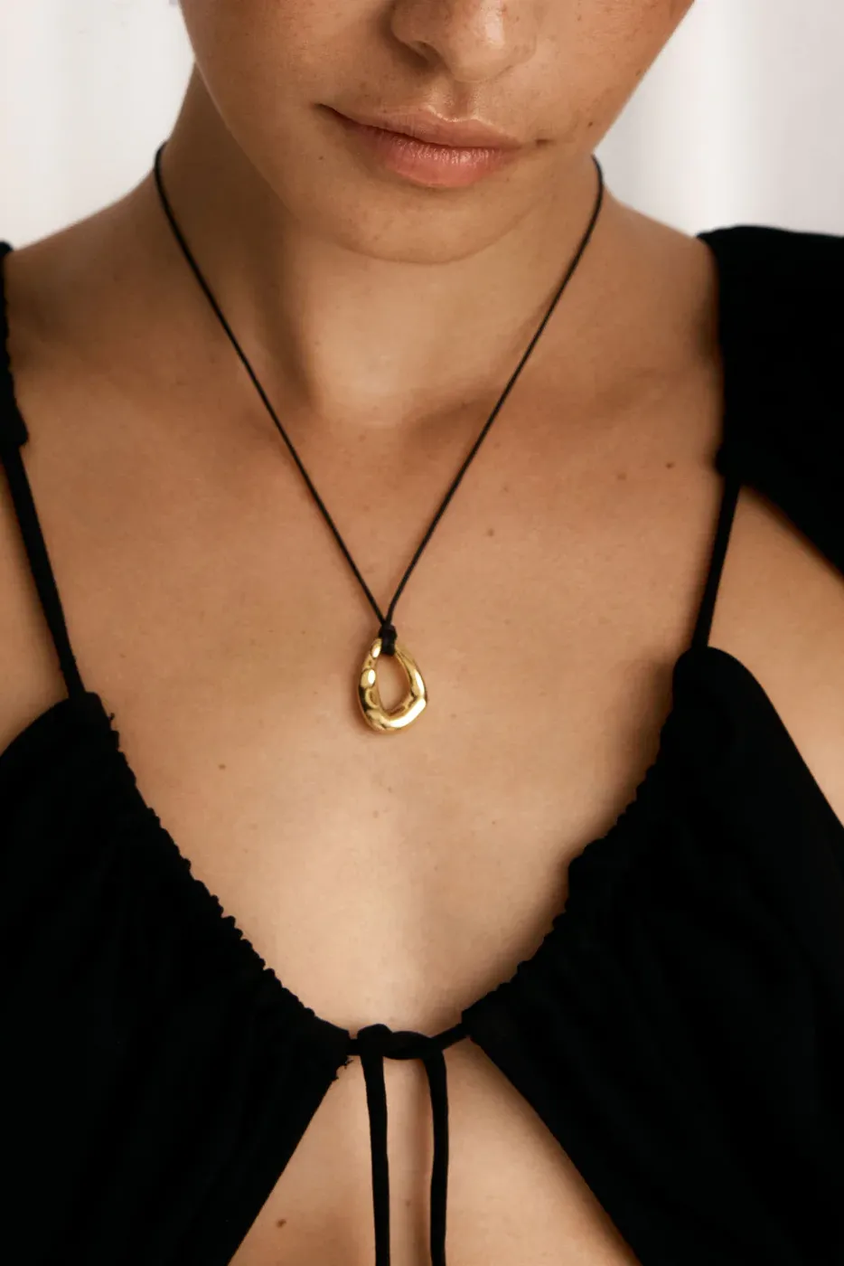 Miro Pendant Necklace - Gold