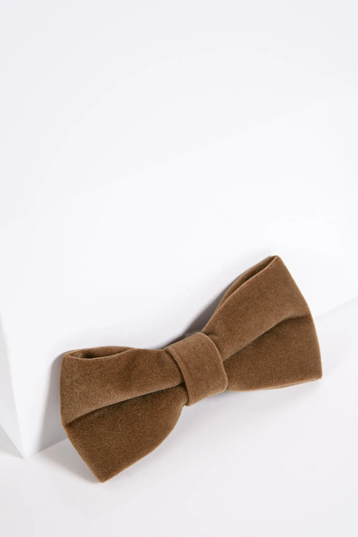 VELVET - Light Tan Velvet Bow Tie